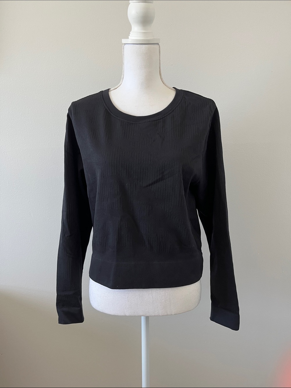 DSG Black Long-Sleeve Crewneck Top